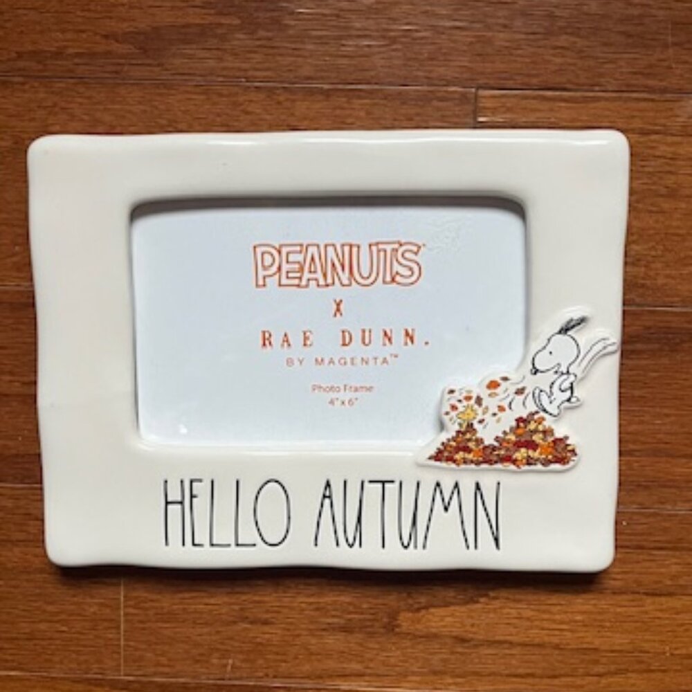 Rae Dunn Peanuts/Snoopy Fall Frame - Picture 2 of 7